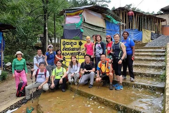 Gäste am Aufstieg zum Adam’s Peak
